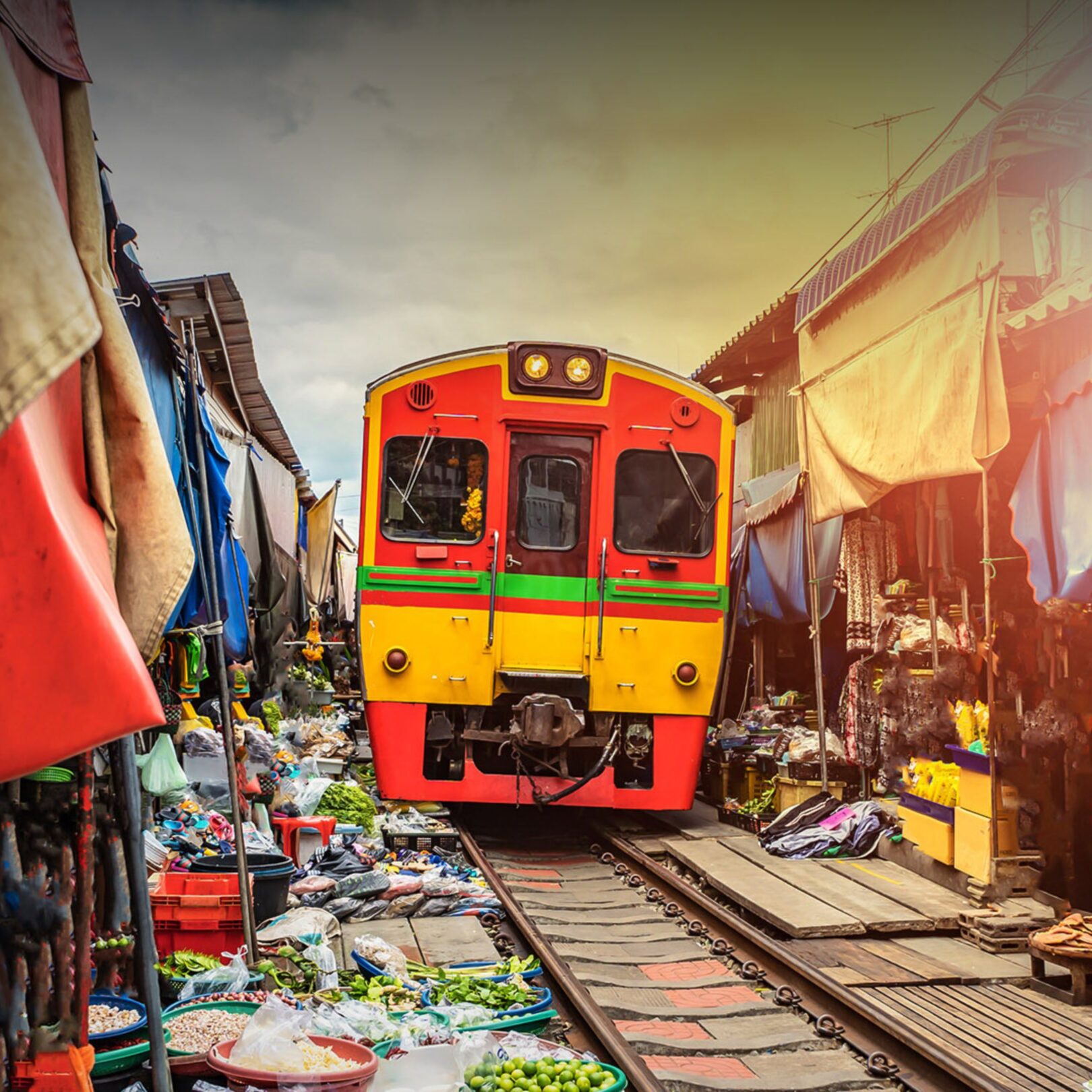 ตลาดน้ำดำเนินสะดวก